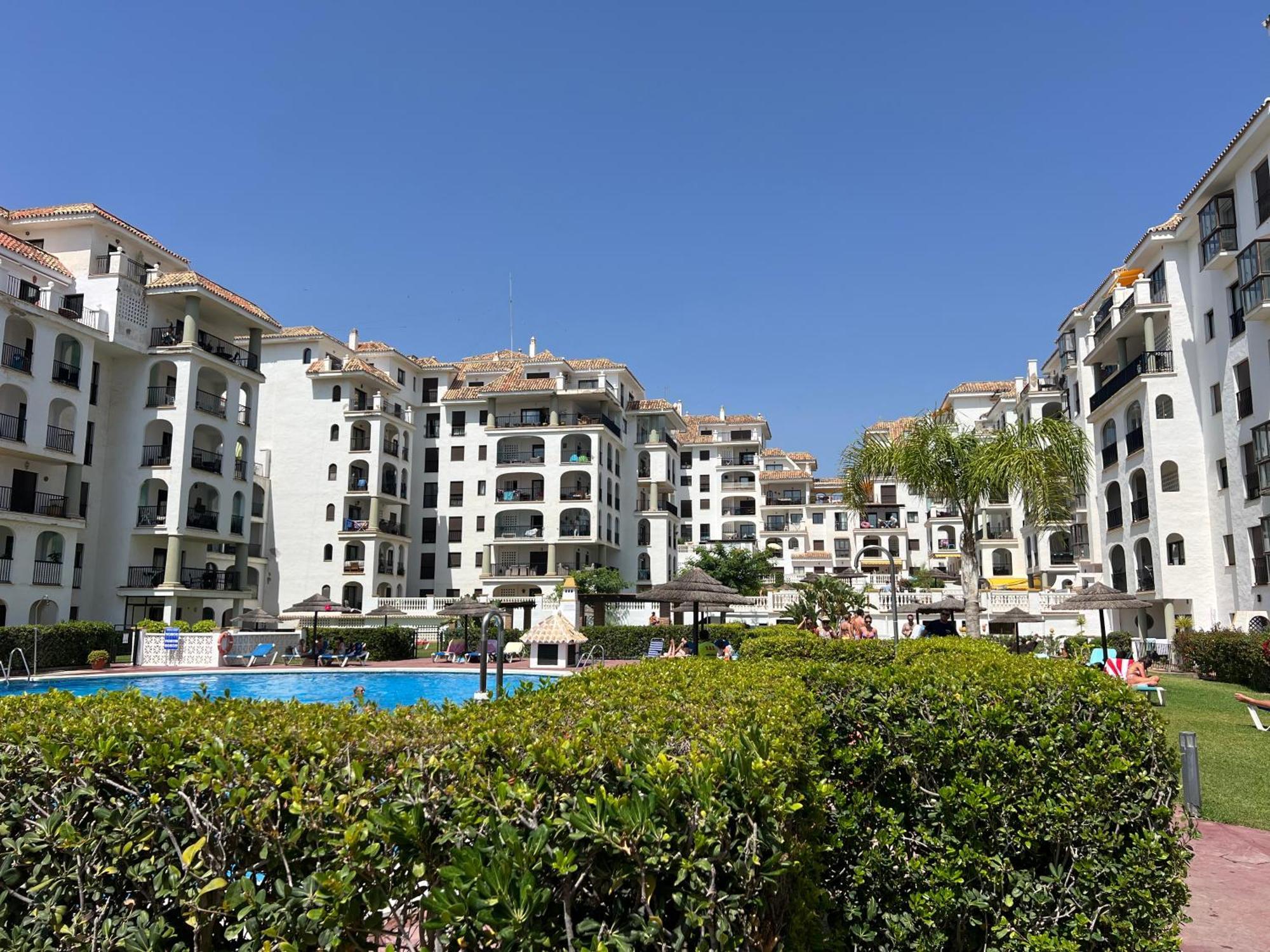 Puerto De La Duquesa Apartment Manilva Exterior photo